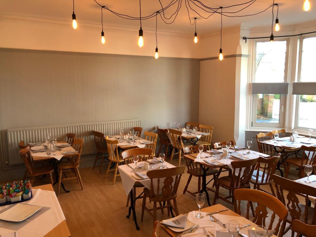 The Clee Hotel - Cleethorpes, Grimsby, Lincolnshire 외부 사진