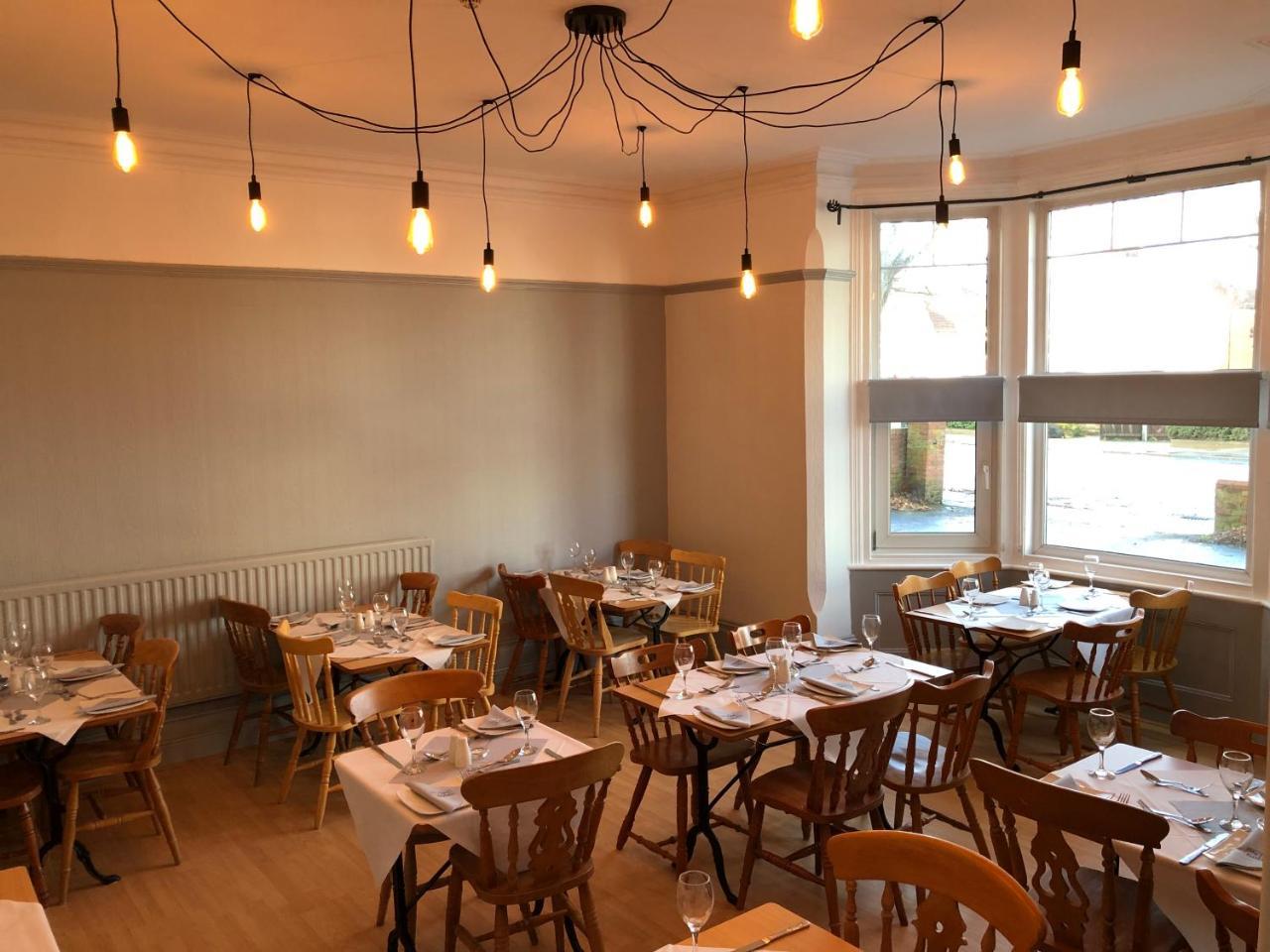 The Clee Hotel - Cleethorpes, Grimsby, Lincolnshire 외부 사진