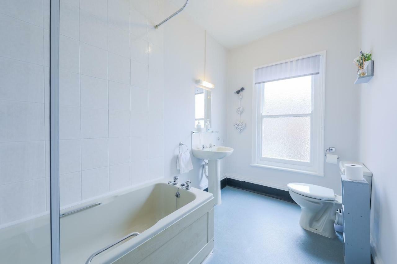 The Clee Hotel - Cleethorpes, Grimsby, Lincolnshire 외부 사진