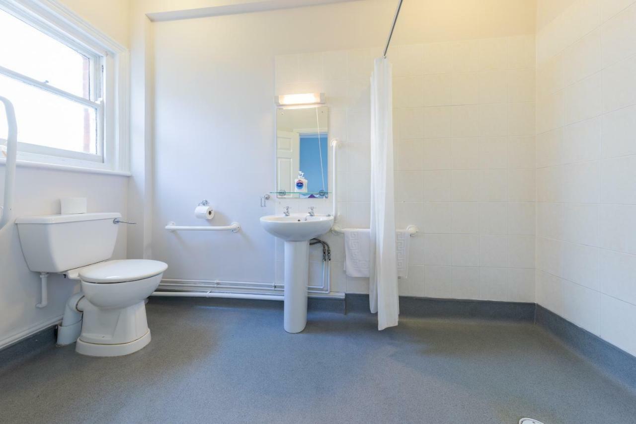 The Clee Hotel - Cleethorpes, Grimsby, Lincolnshire 외부 사진